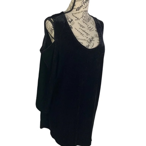 NWT NY Collection velvet cold shoulder blouse Women’s size extra Large - Picture 2 of 9